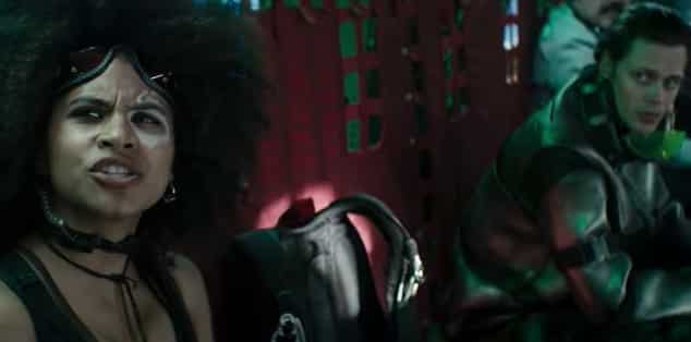 Je táto sedačka v predošlom Deadpool 2 trailer naozaj voľná?