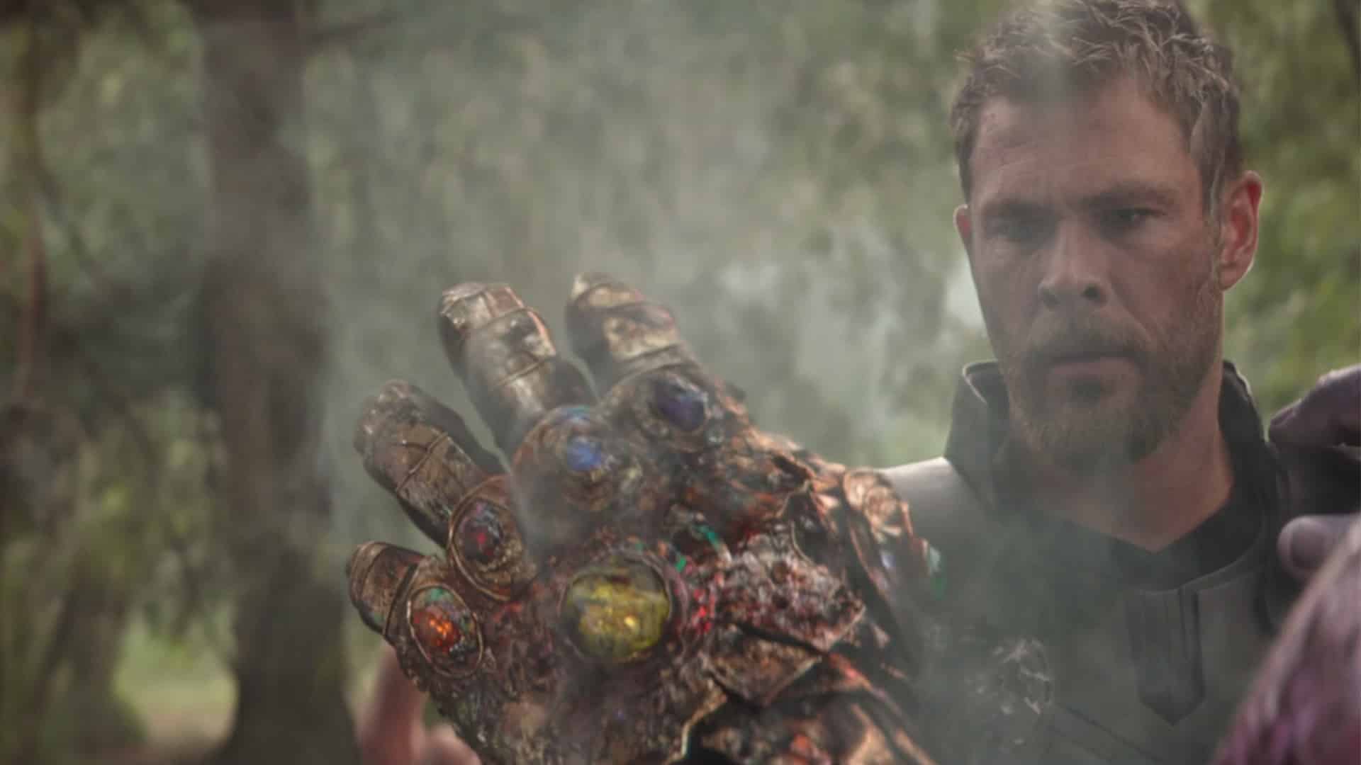 Thanosova rukavica na konci Infinity War