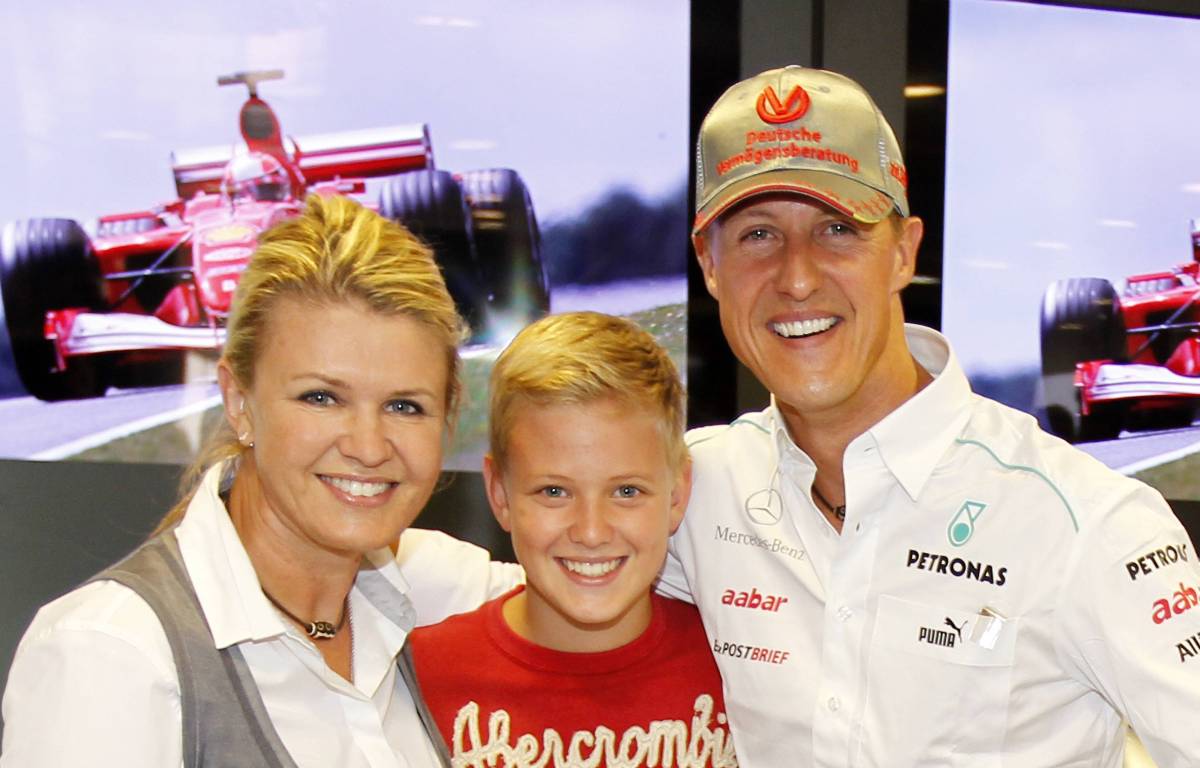 Zľava: Corinna, Mick a Michael Schumacherovci